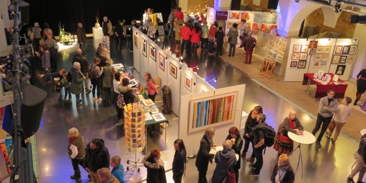 Kunstmarkt in Jena, Blick in die Kunstausstellung