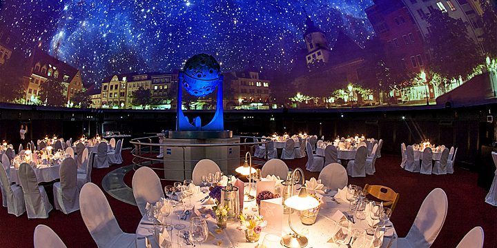 Mondscheindinner im Zeiss-Planetarium Jena