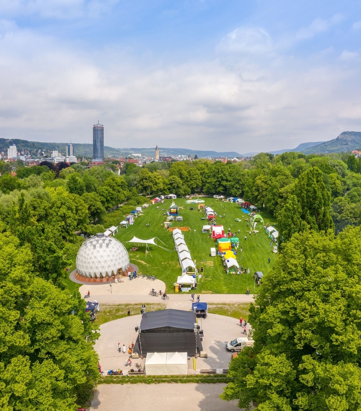 Drohenaufnahme des Geländes von Dein Tag im Paradies 2019 auf der Rasenmühleninsel