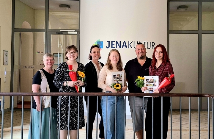 Neue Azubis bei JenaKultur und ihre Ausbilder:innen