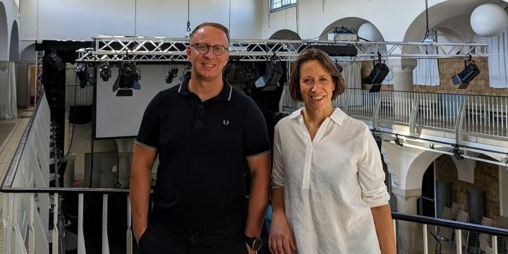 Werkleitung JenaKultur 2023: Carsten Müller und Friedrun Vollmer im Volksbad Jena  ©JenaKultur