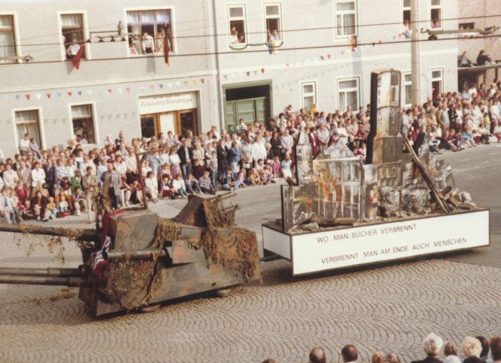 Festumzug zum Stadtjubiläum in Jena 1986