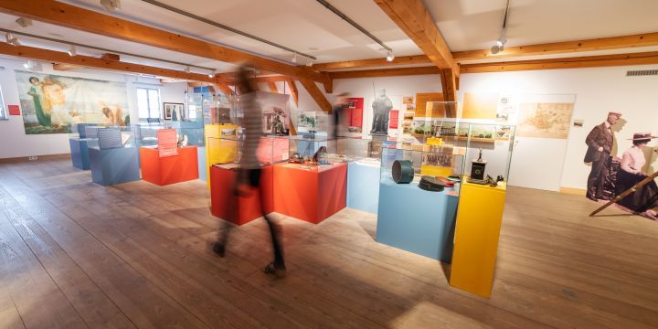 Ausstellungsraum zur Stadtgeschichte im Stadtmuseum Jena