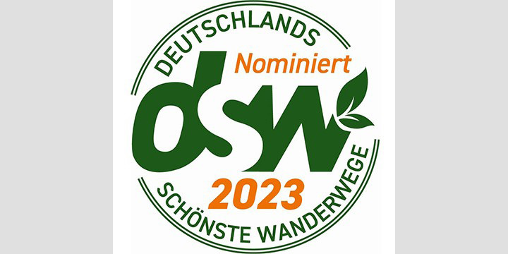 Abzeichen "DSW nominiert: Deutschlands schönste Wanderwege 2023"  ©DSW