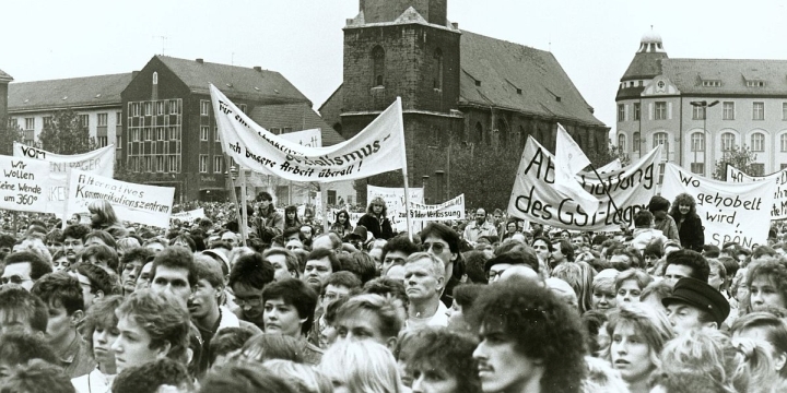 Historisches Foto einer Demonstration in der DDR in Jena