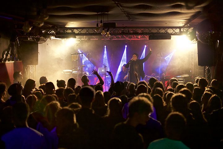 Auftritt von Annuluk im Kulturbahnhof Jena