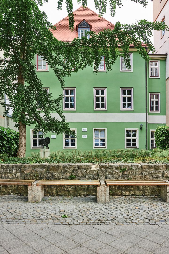 Außenansicht des Romantikerhaus Jena