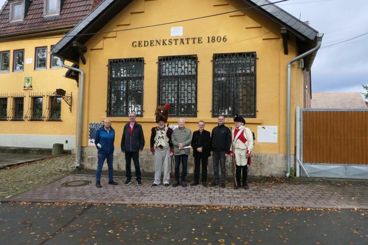 Einweihung der Gedenktafel für Walter Lange am Museum 1806 am 21.10.2023