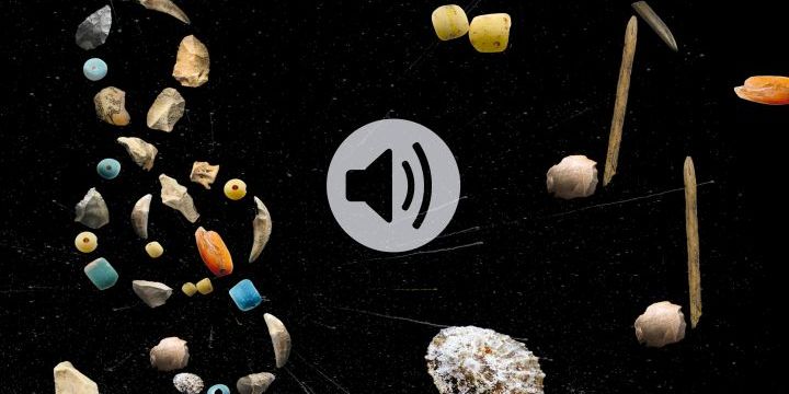 Noten und Notenschlüssel gebildet aus altertümlichen Mineralien  ©Michelle O’Reilly, MPI SHH