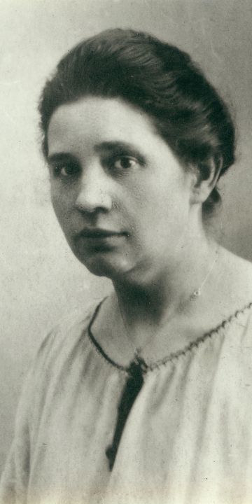 Historisches Portraitfoto von Gertrud Morgner