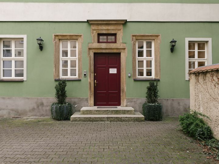 Blick auf das Romantikerhaus Jena
