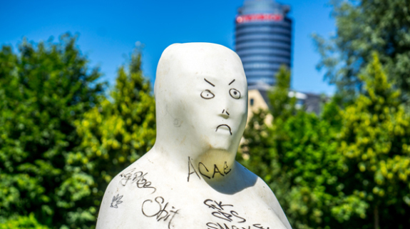 Vandalismusschaden an den Moiren